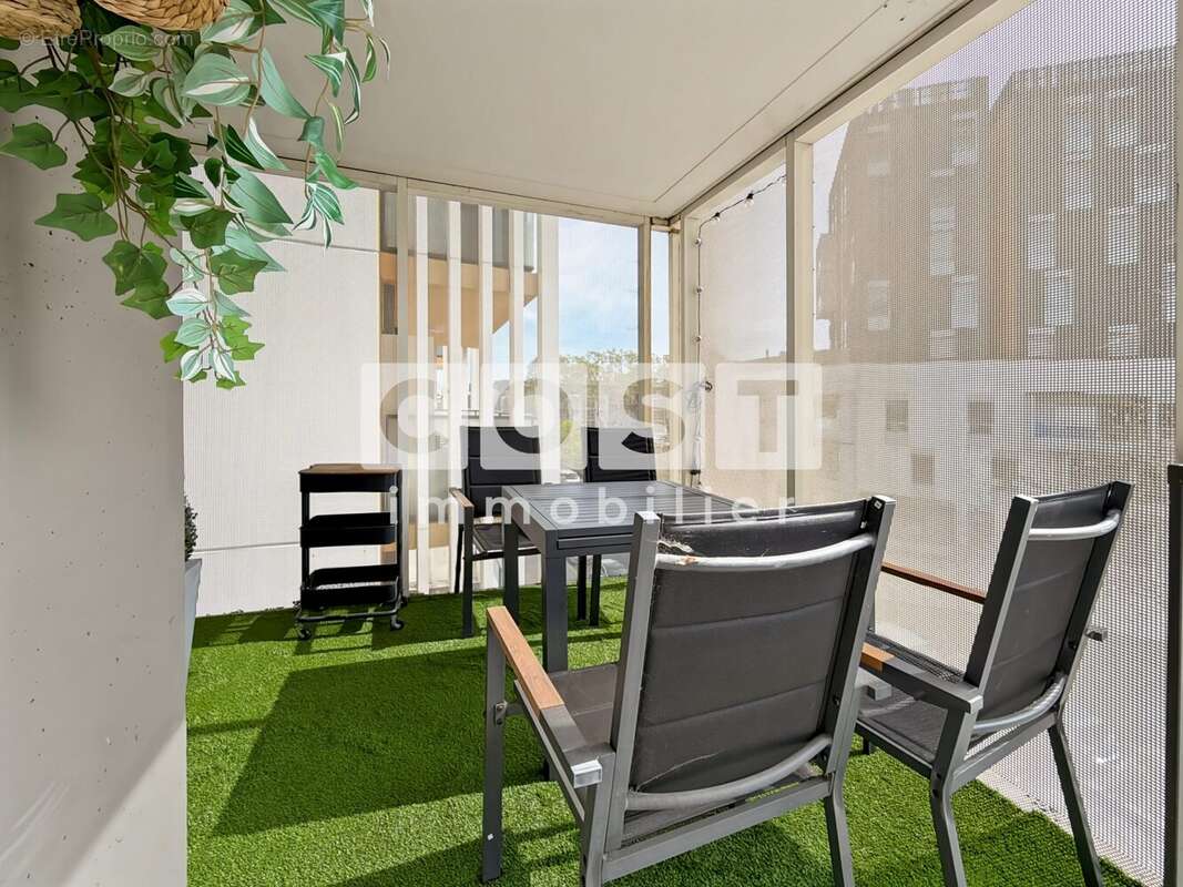 Appartement à GENNEVILLIERS
