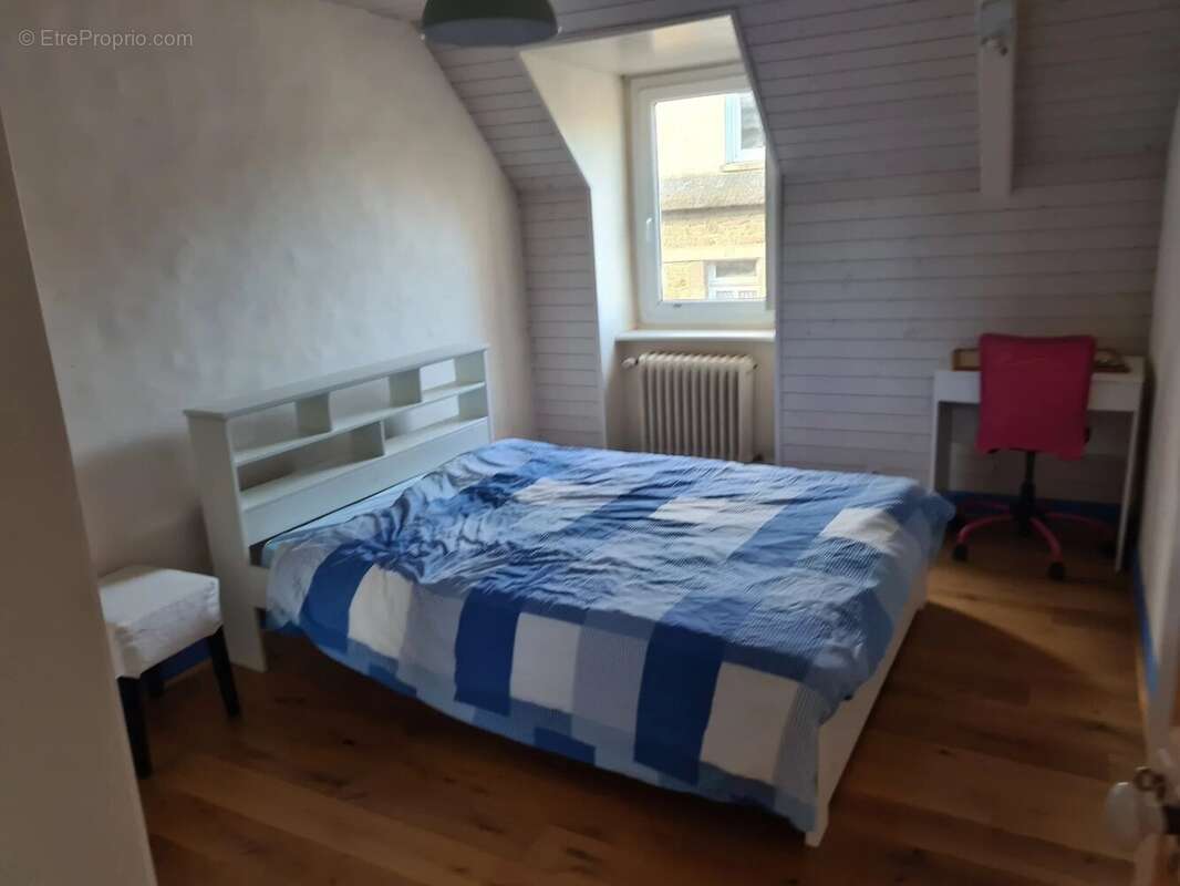 Maison à QUINTIN