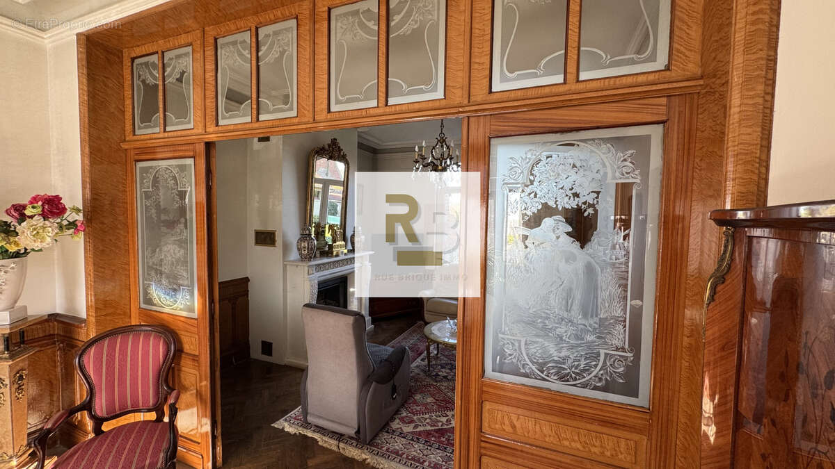 Maison à AIX-NOULETTE
