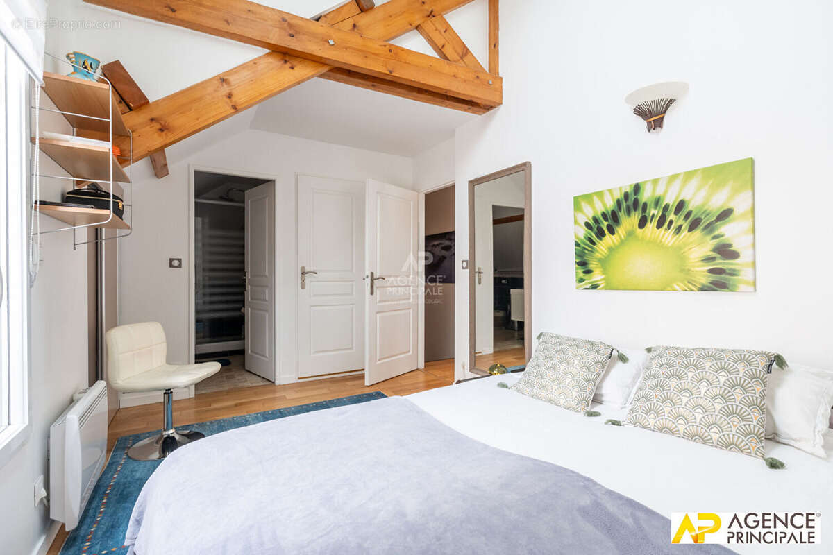 Appartement à MAISONS-LAFFITTE