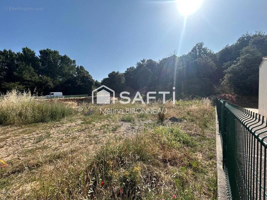 Photo 1 - Terrain à LONGEVILLE-SUR-MER