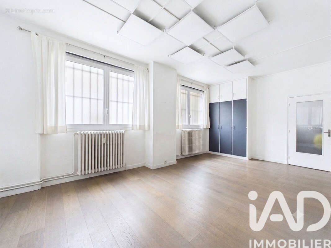 Commerce 77 m² à Paris-13e  - photo 4
