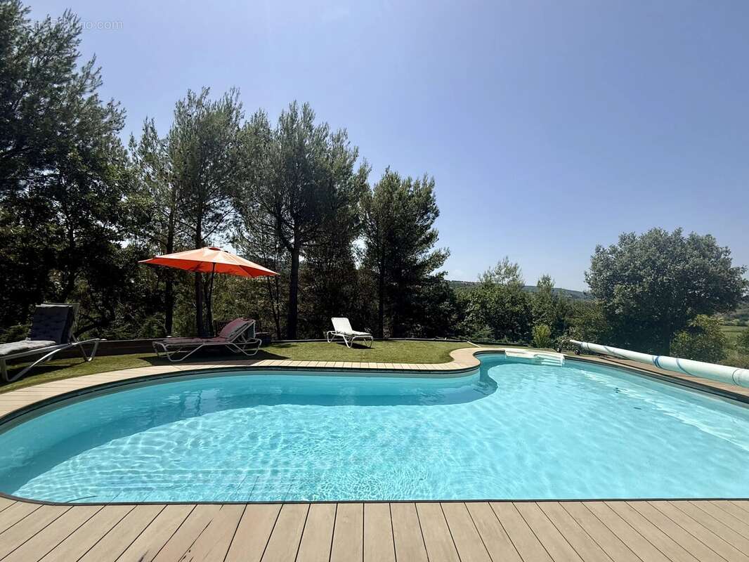 Villa de charme avec vue dégagée, piscine et plus de 1 hectare de terrain - photo 19