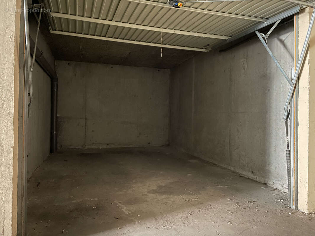 Parking à MONTELIMAR