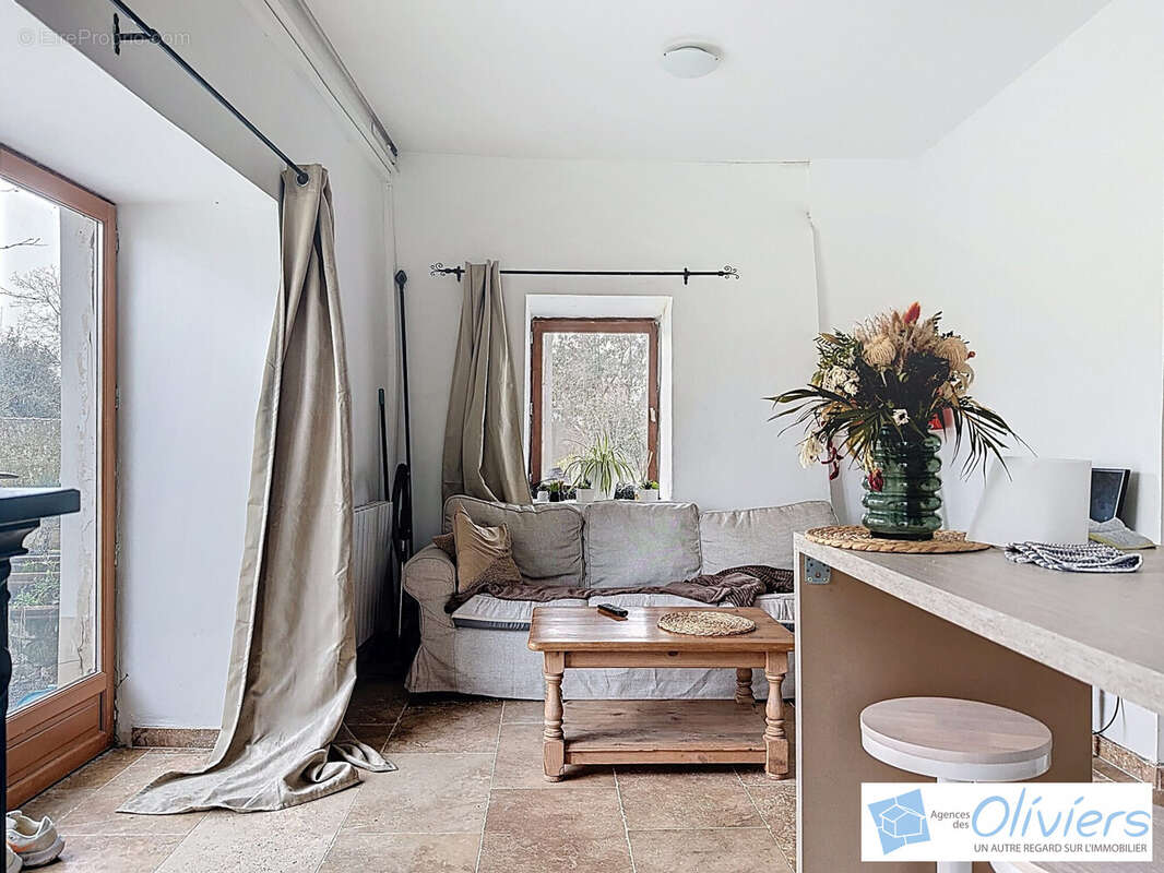 Appartement à SAINT-REMY-LES-CHEVREUSE