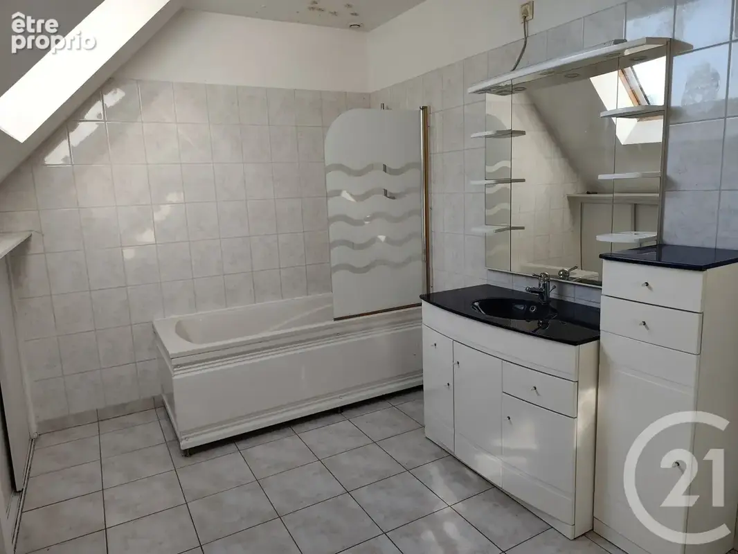 Maison 6 pièces 94 m² à vendre à Nassandres (27550) - photo 12