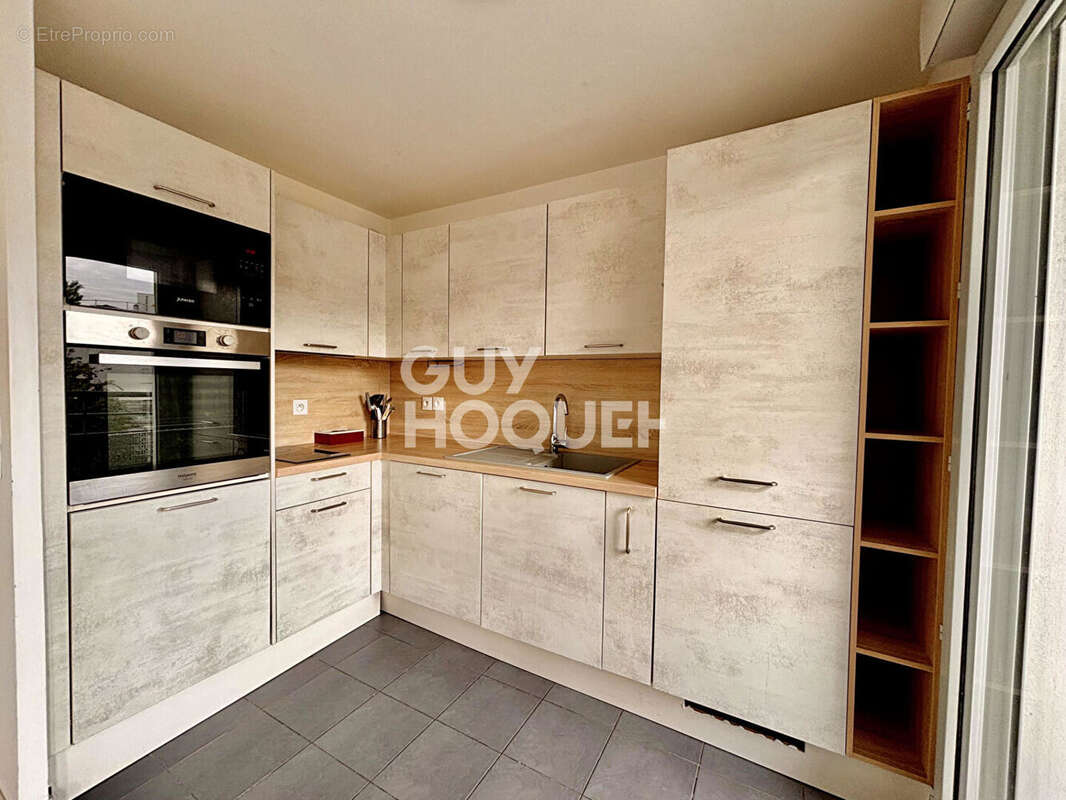 Appartement à AUBERVILLIERS