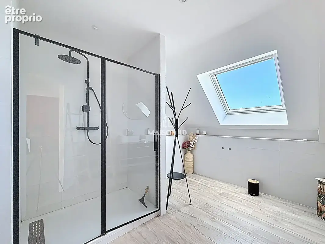 Maison contemporaine de 2019 - 4 chambres - Vie de plain-pied - photo 4
