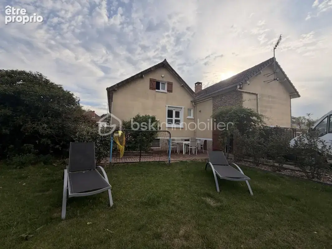 Maison familiale sur sous-sol complet - photo 12