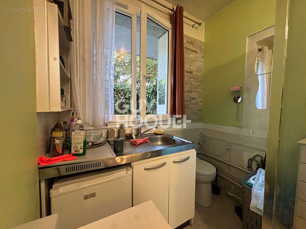 A vendre 2 chambres de service réunies de 18,'45 m²  13008 Marseille - photo 7
