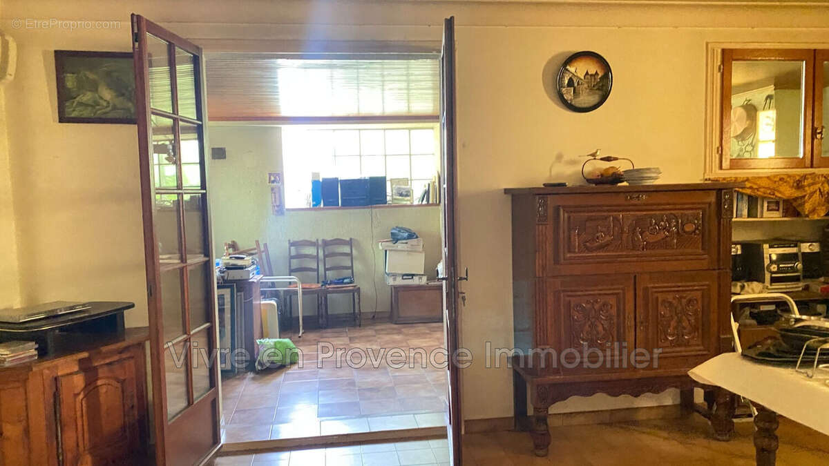 Maison à COURTHEZON