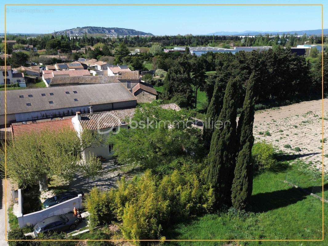 Maison de charme avec dépendance et grand auvent - photo 2