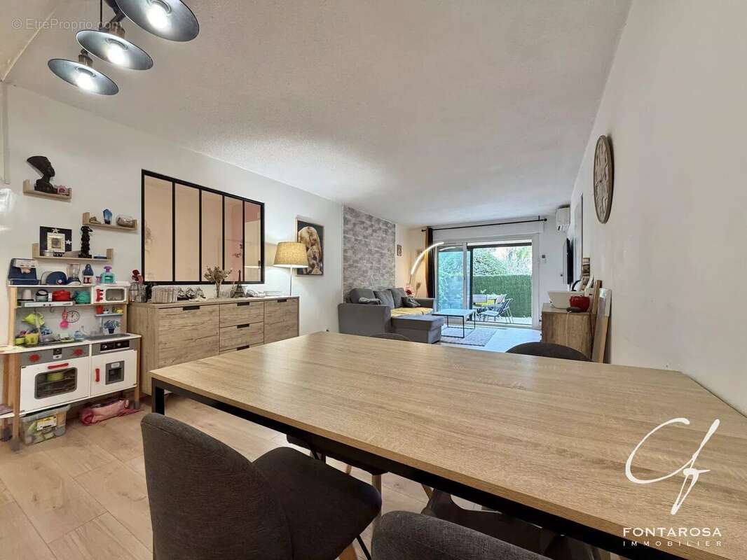Appartement à FREJUS