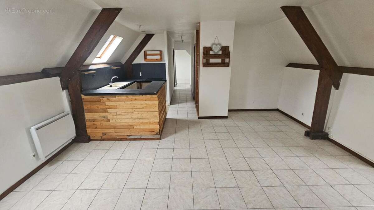 Appartement à HOUDAN