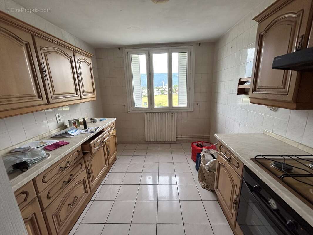 Appartement à SAINT-MARTIN-D'HERES