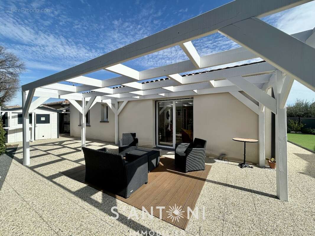 Maison à ESPONDEILHAN