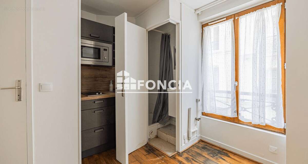 Appartement à PARIS-11E