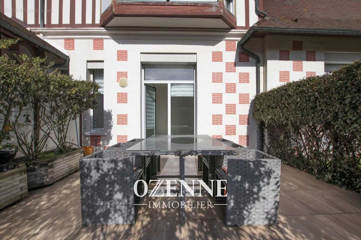 Appartement à BENERVILLE-SUR-MER