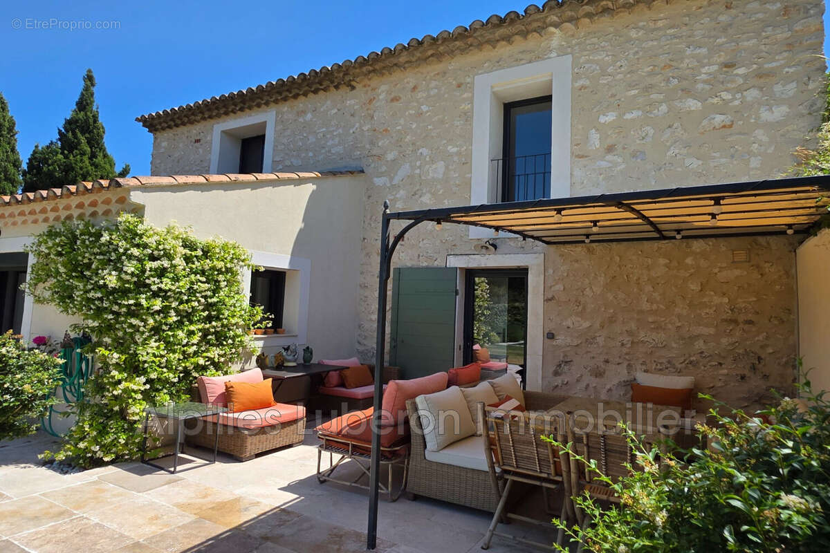 Maison à EYGALIERES