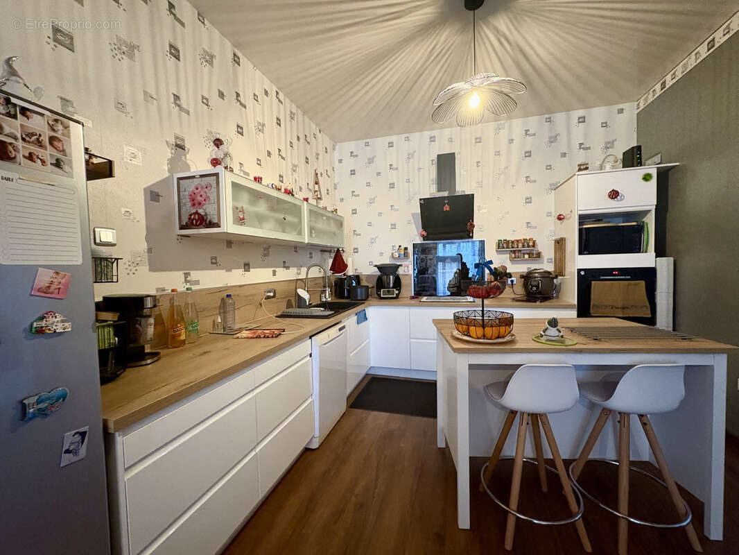 Maison à PUY-GUILLAUME