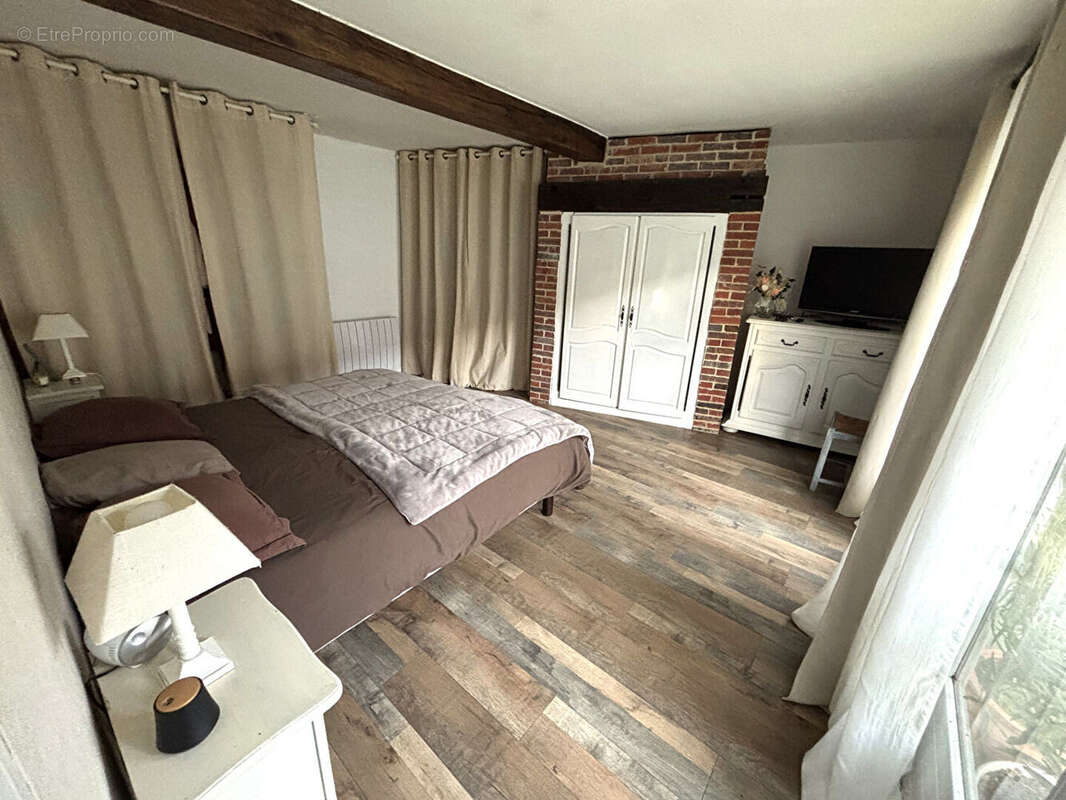 Maison à SAINTE-GENEVIEVE