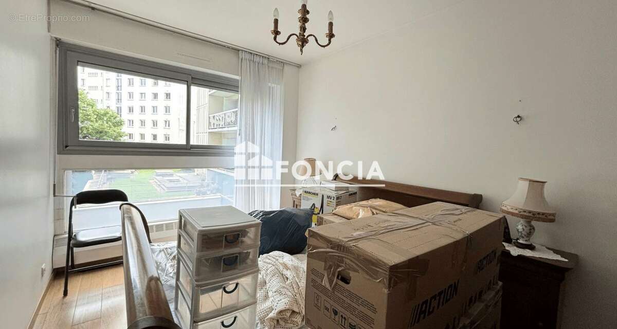 Appartement à PARIS-12E