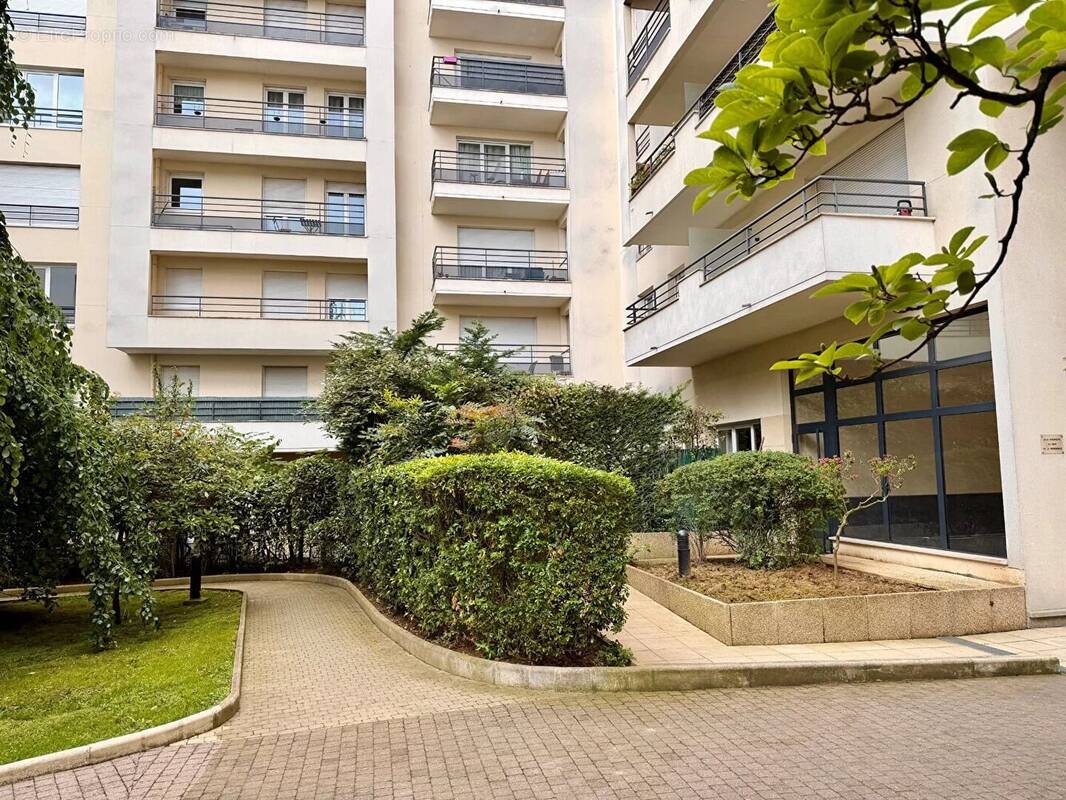 Appartement à COLOMBES