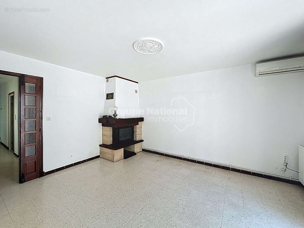 À vendre : maison mitoyenne familiale dans un quartier calme. - photo 2