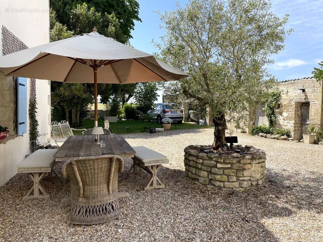 Maison à LA CROIX-COMTESSE