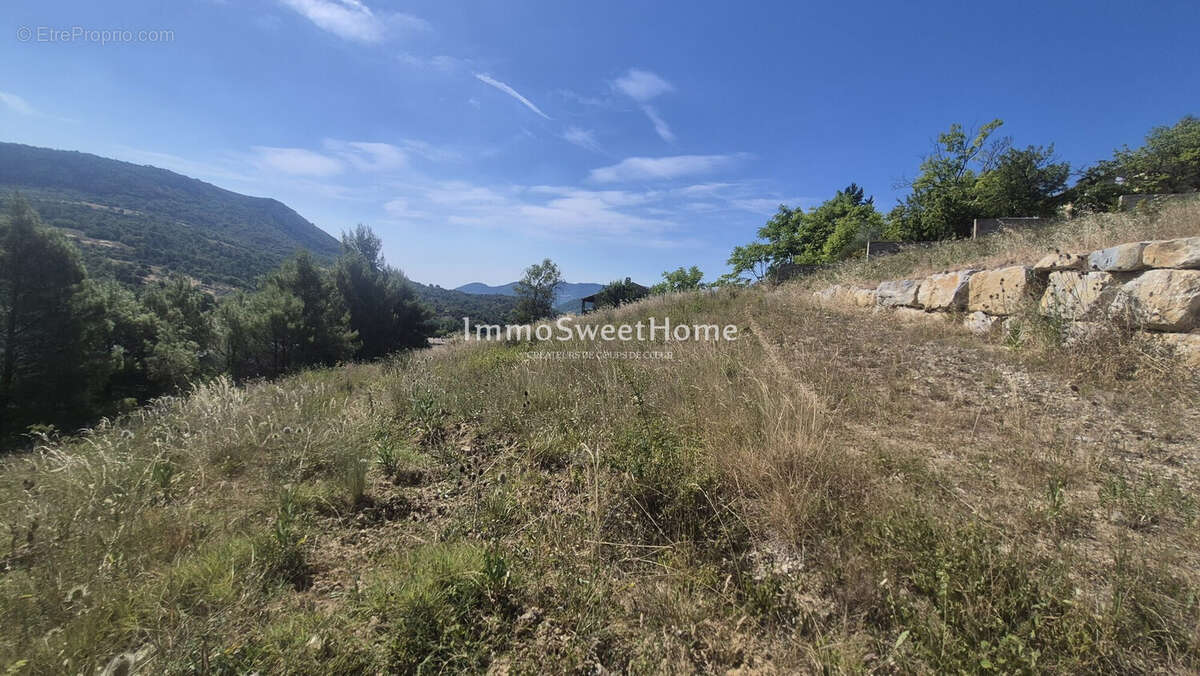 Terrain 1035 m² à Condorcet  - photo 4