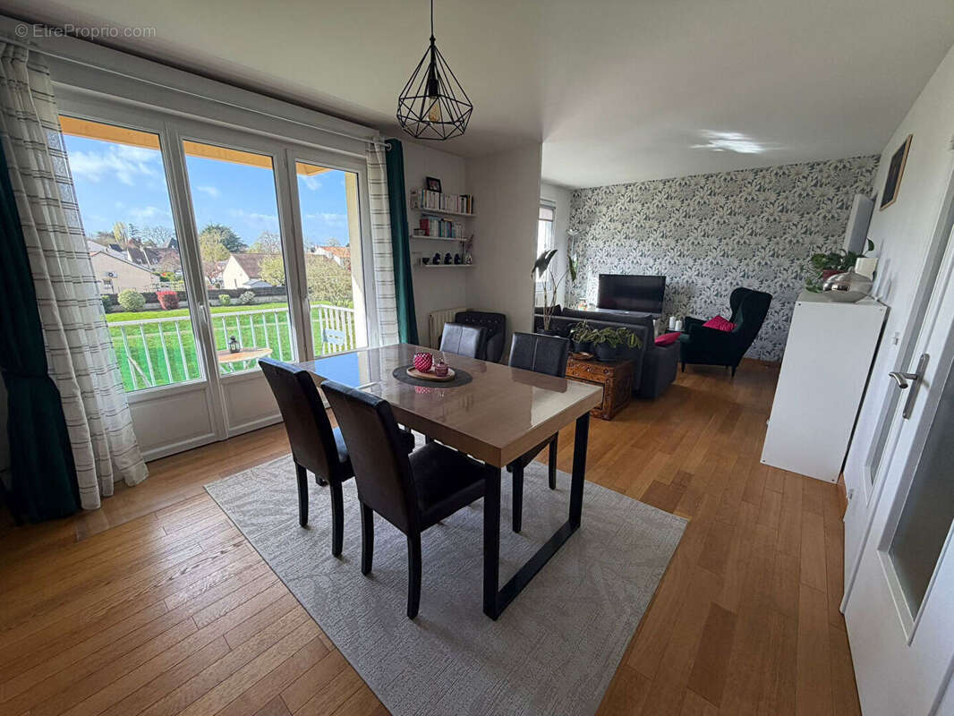 Appartement à SAINT-SEBASTIEN-SUR-LOIRE