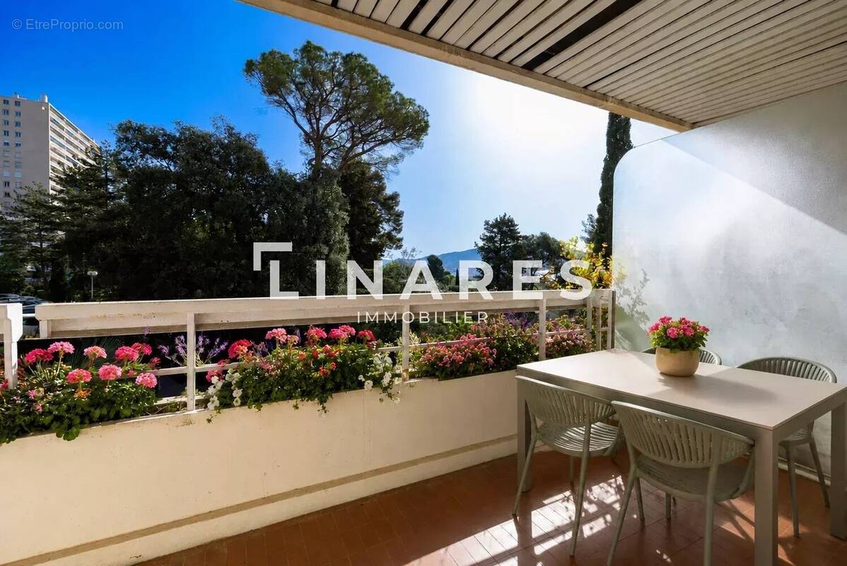 Appartement à MARSEILLE-8E