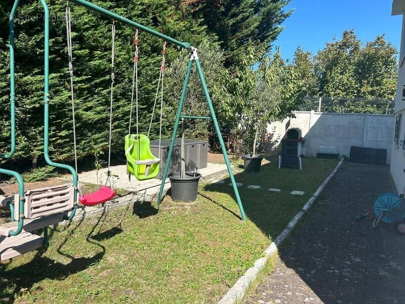 Maison à BONNEUIL-SUR-MARNE