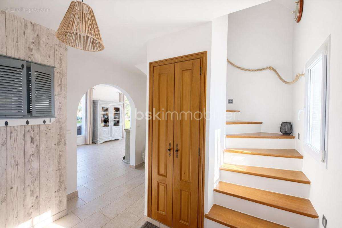  Maison familiale 150 m² – Jardin paysagé – Emplacement idéal!! - photo 3