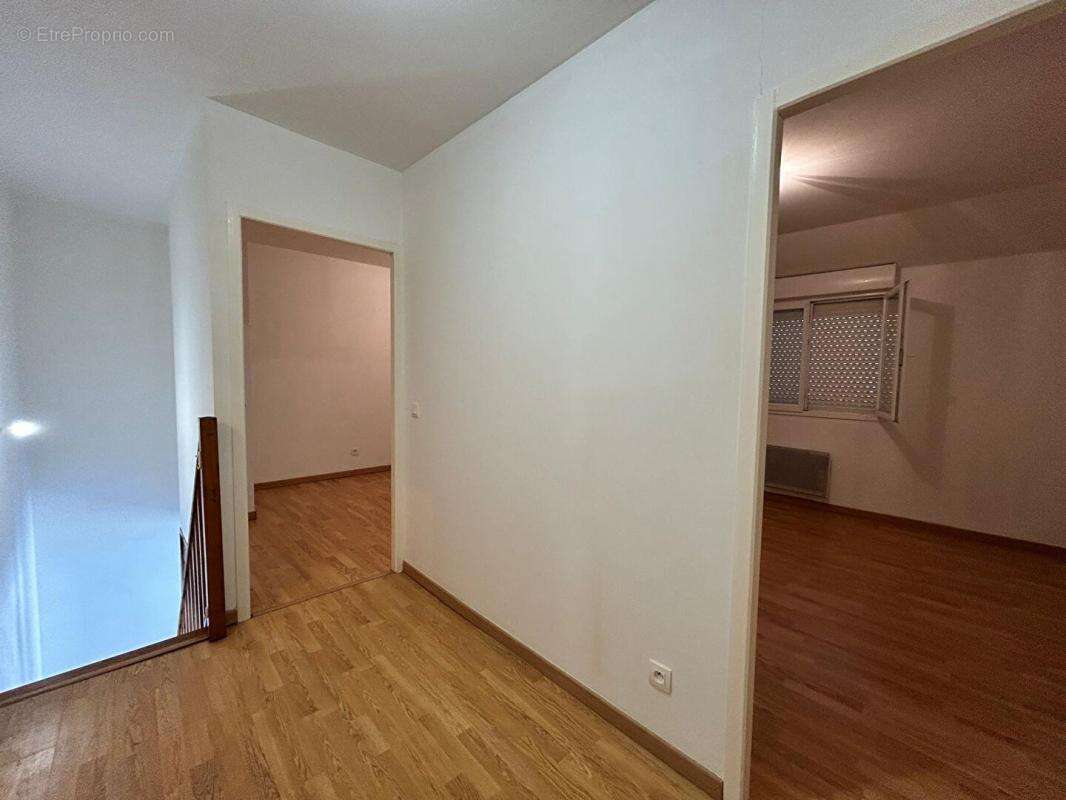 Maison  5 pièce(s) - photo 8