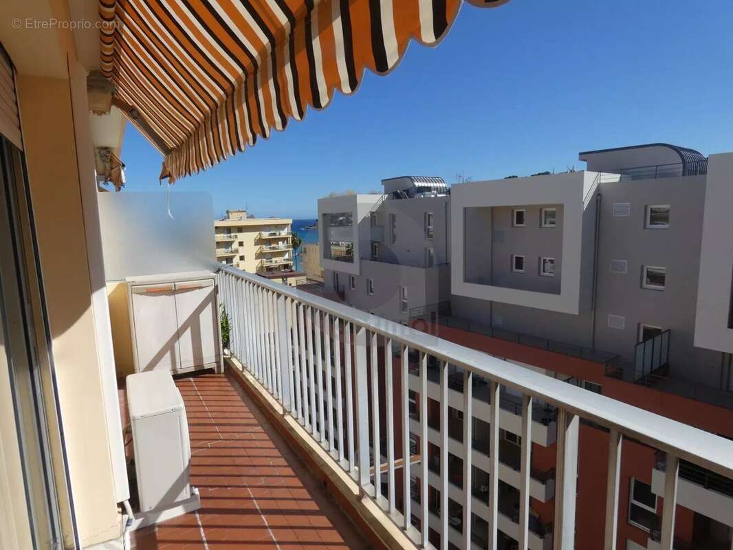 Appartement à ROQUEBRUNE-CAP-MARTIN