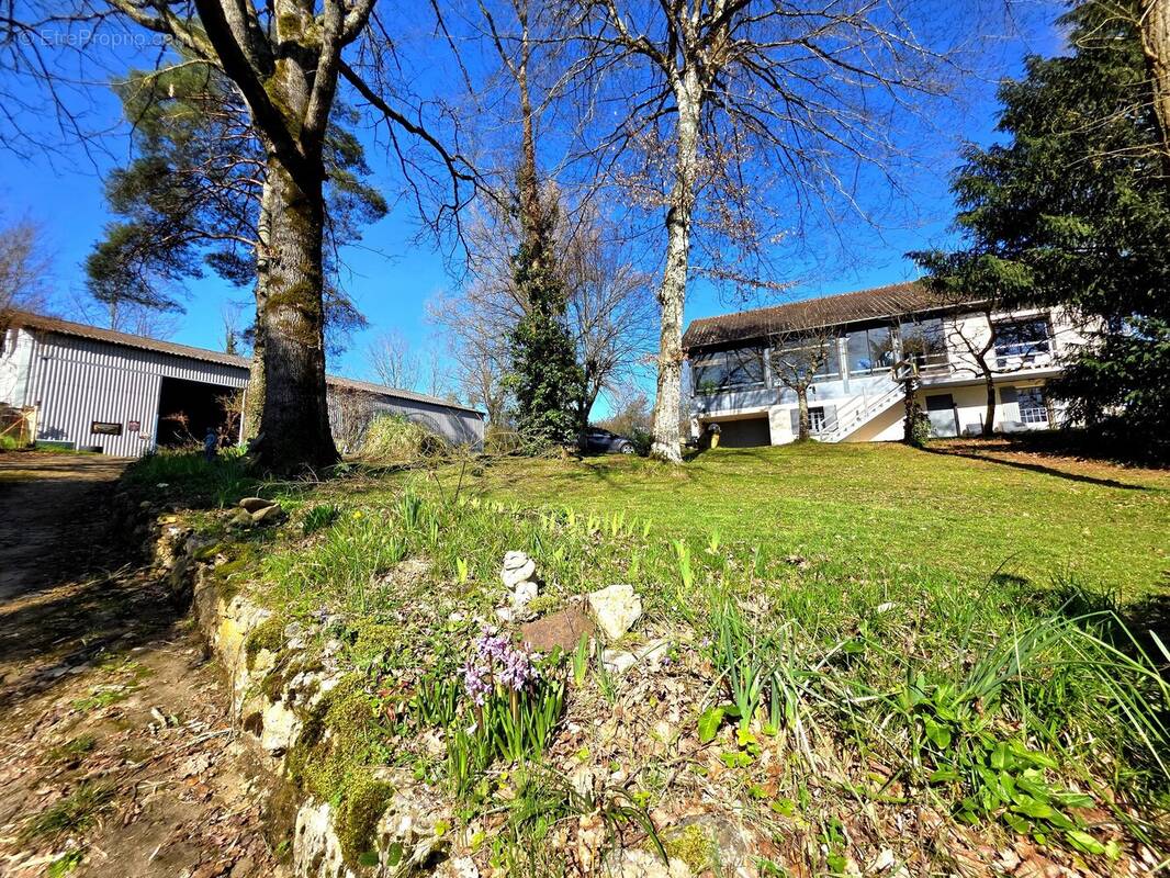 Maison à BEAUMONT-DU-PERIGORD