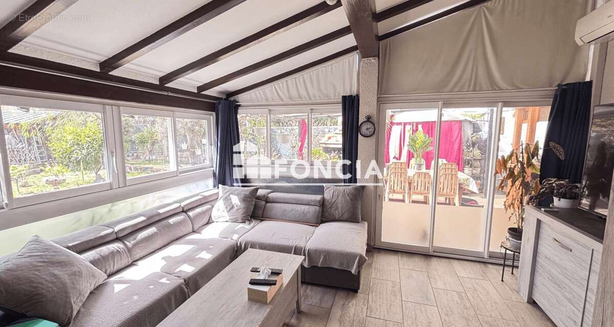 Maison à SAINT-CYPRIEN