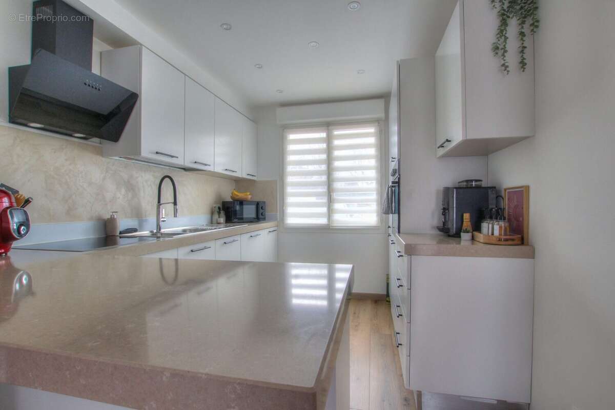 Appartement à SAINT-GENIS-POUILLY