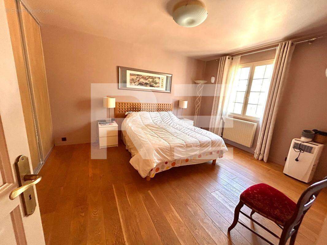 Maison à DURFORT-ET-SAINT-MARTIN-DE-SOSSENAC