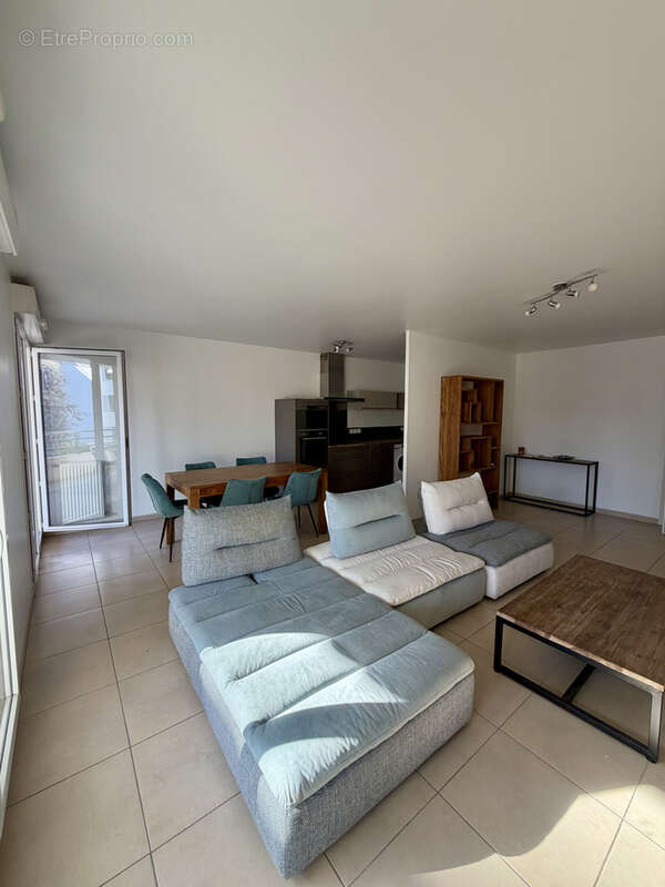 Appartement à MARSEILLE-8E