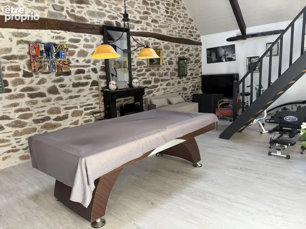 Meuzac : Fermette rénovée pleine de caractère avec gîte en cours d’aménagement, piscine hors-sol et grange - photo 11