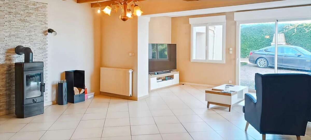 Maison à VERNANTES