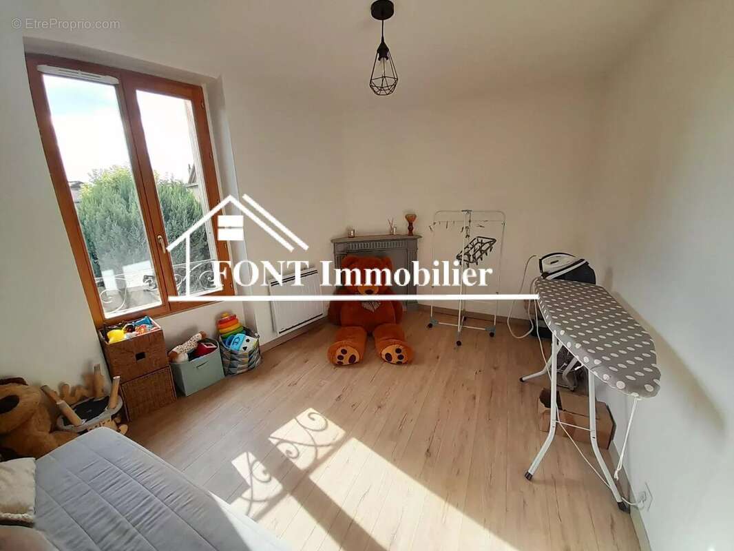 Maison à SAINT-PAUL-EN-JAREZ