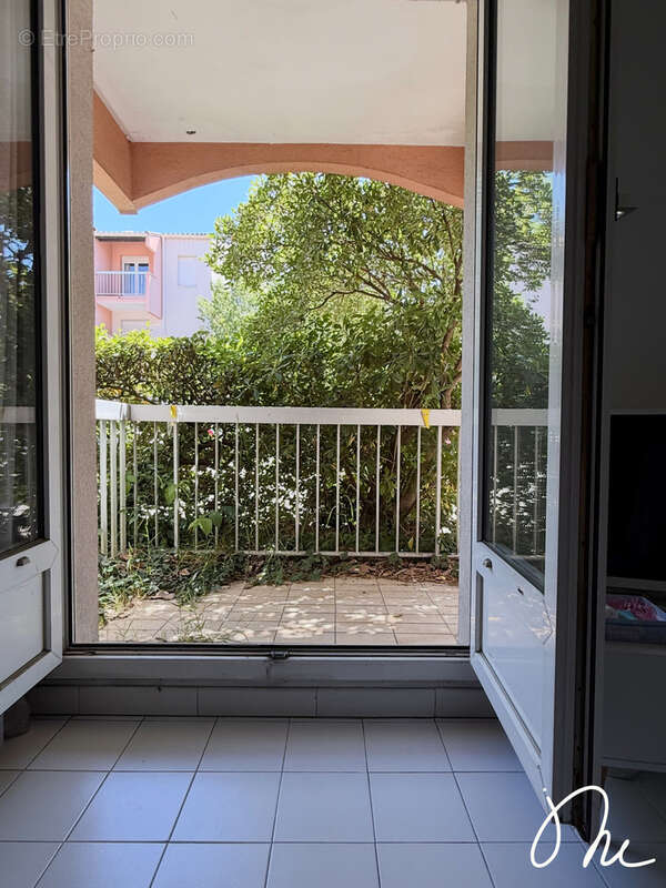 À Montpellier, libre de toute occupation, studio 23 m2 avec terrasse et parking - photo 7