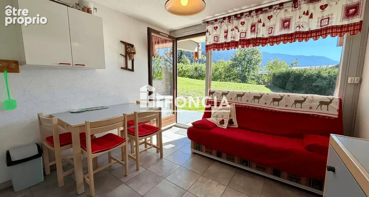 Appartement à CREST-VOLAND