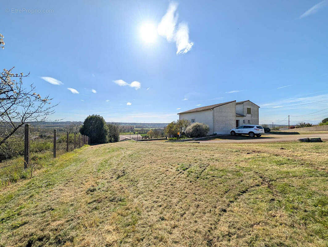 Maison à SAINTE-EANNE