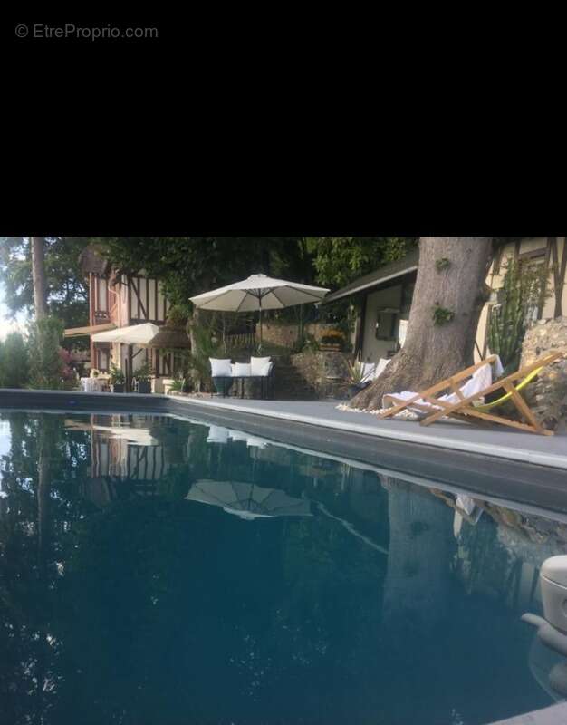 Maison à MANNEVILLE-SUR-RISLE