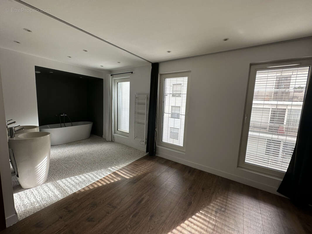 Maison à PARIS-15E