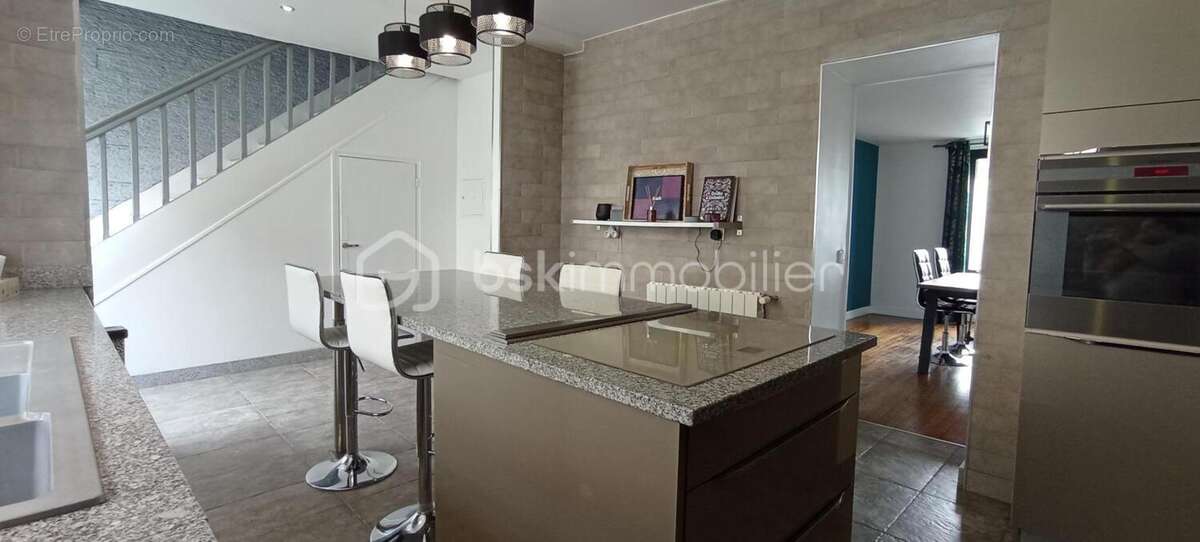 Maison à LEUVILLE-SUR-ORGE